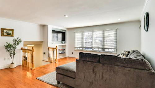 Family Fun in Scotch Plains! Home with Game Room - Foto 2