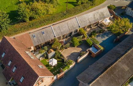 Newclose Farm - The Old Barn - Photo 38