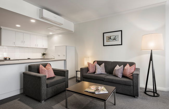 Franklin Apartments - Photo 1