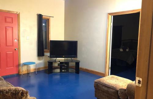 Nugget Place-Includes three separate two bedroom units near Mendenhall Glacier-DISCOUNTS ON TOURS! - Foto 5