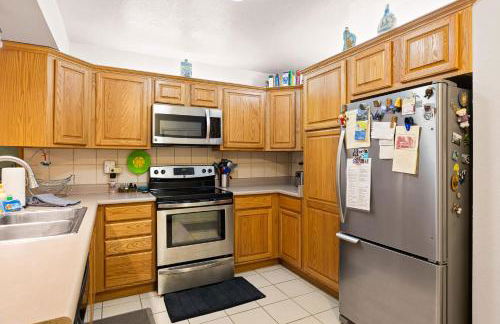 Sierra Pines Retreat - Sleeps 6 - Foto 13