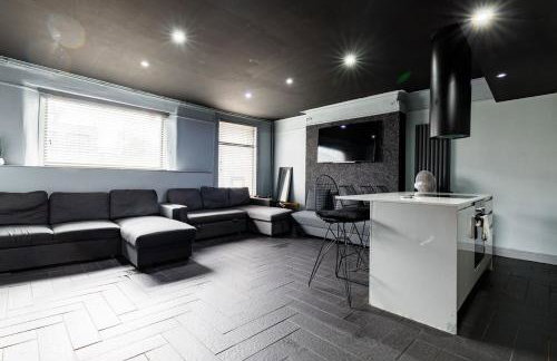 The Gallery on Swan Street - Photo 3