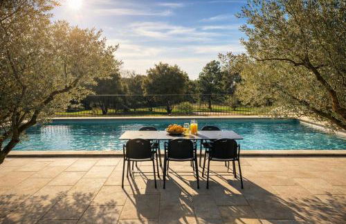 Studio cosy à Lagnes avec Piscine au milieu des oliviers - Foto 2