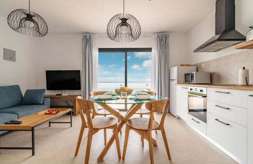 Sea Breeze Heated Pool Sea View - Foto 8