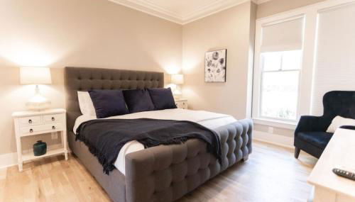 Minutes to Downtown Huge Outdoor Deck HOT TUB - Foto 3