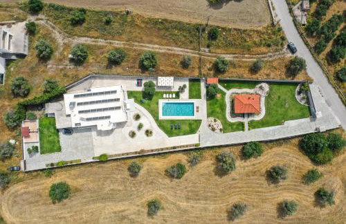 Marble Pool Villa - Photo 2