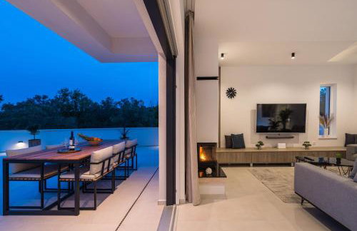 Villa Kurnatari - Photo 11