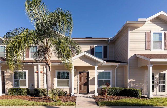 Moana's Hut Miles From World's Best Theme Parks! - Foto 1