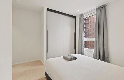 Excel Riverside 2 Bed - Photo 10