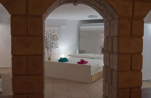 Tranquil Infinity Pool Getaway (private jacuzzi and steam bath, pool, garden, sea and city views) - Foto 20