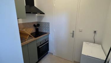 Studio Pensée - Proche centre ville - Foto 3, stove