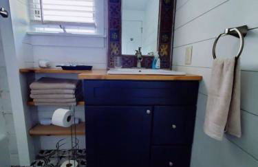 Pet friendly minutes to beach - Foto 10