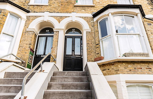 Retro Charm and Modern Comforts - Photo 25