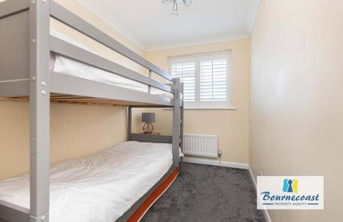 AUSTER CLOSE by BOURNECOAST - A Family Home with Garden and Parking - WIFI - HB9617 - Foto 16