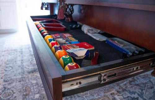 Stylish 3BR w Pool Table & Garage - Foto 22