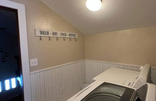 Spacious 5 BR Home w/ Hot Tub - Foto 13