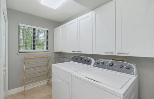 FEATURED ON HGTV'S MY LOTTERY DREAM HOME! Private dock, 15 minute boat ride to Crab Island, 20 minute drive to Destin, Pet Friendly - Foto 20