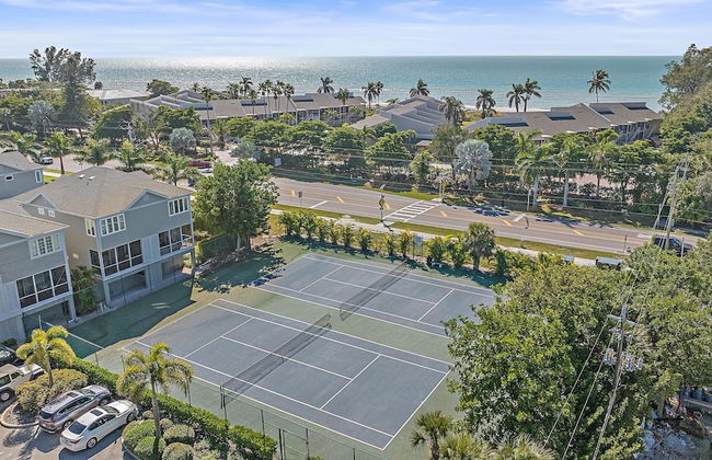 Surf And Turf At Cedars East 2 Bedroom Townhouse by RedAwning - Foto 29