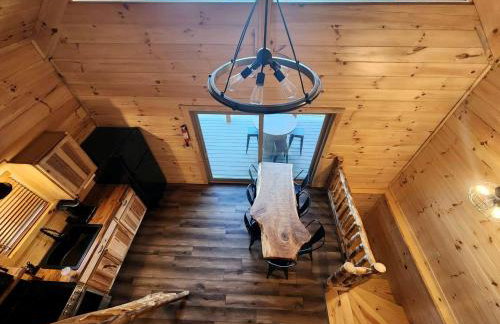 Group Friendly Cabin with Spa on the Deck near Tappan Lake in Ohio - Foto 20