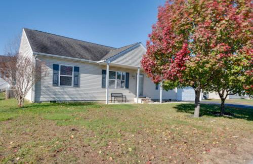 Milton Getaway Near Beach with Deck and Yard - Foto 26