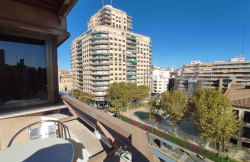 Sunny apartment with fantastic terrace views! - Photo 2