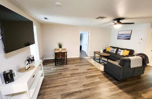 Astor River House with 2 private boat slips - Photo 7