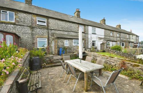 Grinlow Cottage - Photo 24