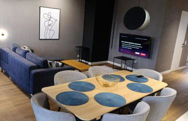 Spacious & Modern 3BR-2BA Apt - Foto 14
