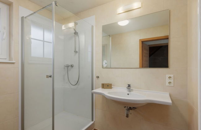 Restyled Villa with Washing Machine near River Moselle - Foto 9