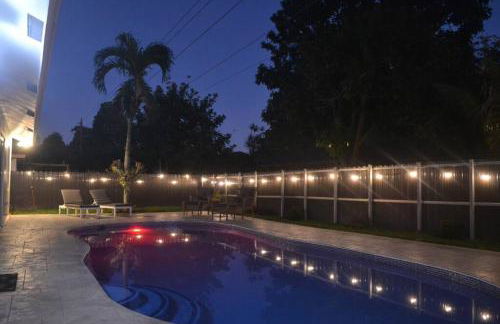 Spacious 4 bedrooms, 2 bathroom house with pool - Photo 17