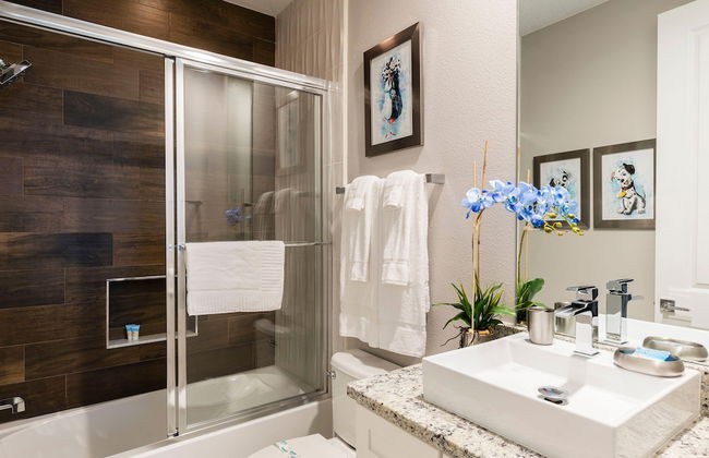 4 BR 4 BA Hidden Gem Min Disney 1804ft - Foto 10