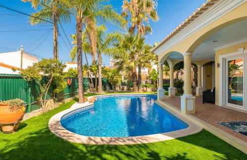 Oásis Tropical, Jardim e Piscina! - Foto 2