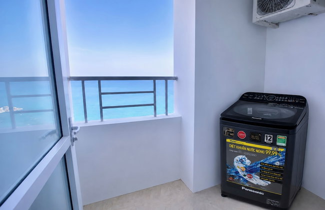 HQH Sea View Apartment - Photo 26