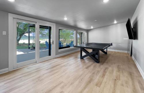 Lakefront Retreat with Sandy Beach! - Foto 3