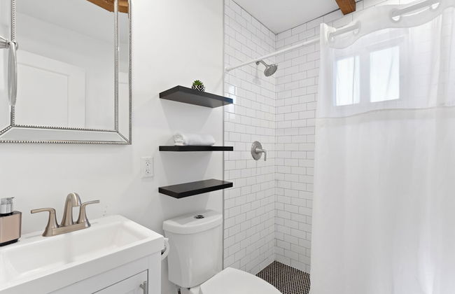 Cottage with BBQ & Hot Tub - Foto 41