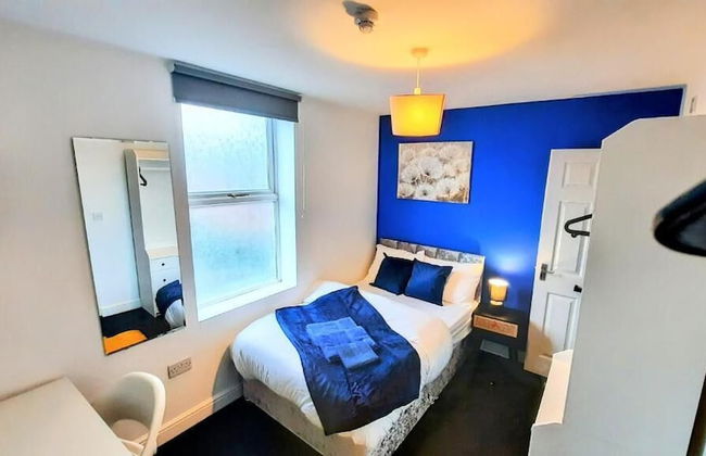 Stay Sleep Rest-Burford Road - Photo 4