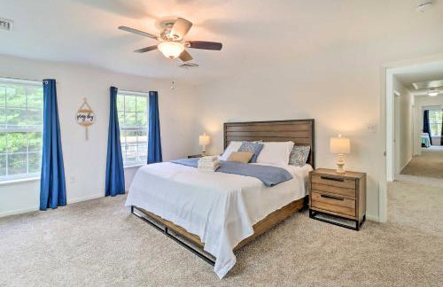 Hot Tub and Deck Gorgeous Retreat in Pocono Summit! - Foto 15