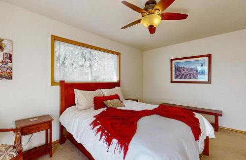 Lakefront Retreat - Foto 24