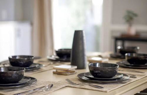 Spacious Home Downtown - Children's Hospital, Pets - Foto 7