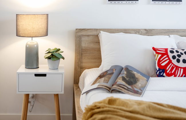 Heart of Highett Apartment by Ready Set Host - Foto 6