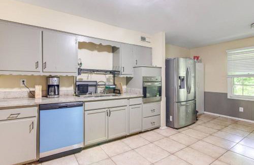 Big Yard • Patio + Grill • Pet Friendly - Foto 11