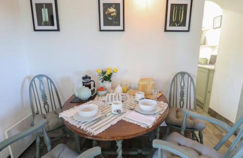 Swallow's Nest - Photo 10