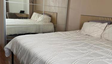 Appartement zone pavillonnaire - 10min de l'aéroport d'Orly - Parking - Foto 5, wardrobe