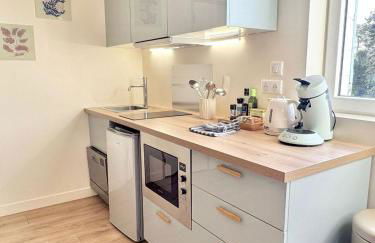 Aux portes de la plage, entièrement rénovés, climatisation, wifi, Parking gratuit, linge de maison fournit, ménage en fin de séjour compris - Foto 14