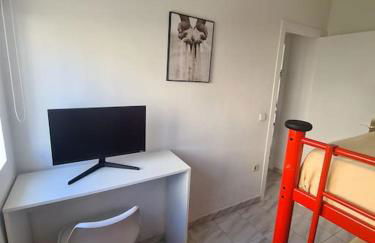 Nice beachside 2-BD apt near Barcelona - Foto 43