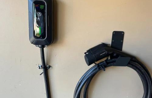 Elite 4BR 2BA Holiday Home with Hot Tub, Pool, and BBQ - Foto 45