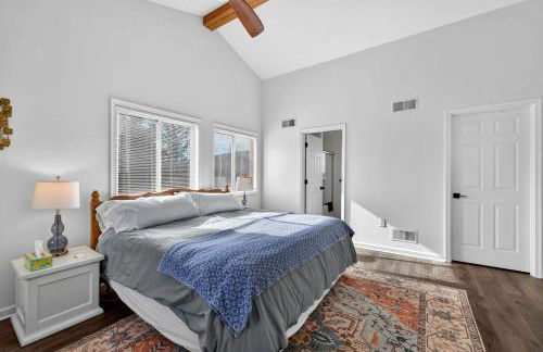 Bright Mountain Cabin with Game Room & Golf Course Views Near Hedgesville, West Virginia - Foto 45