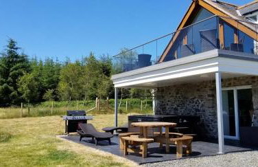 Cot Cottage - Panoramic Views & Hot Tub! - Foto 1