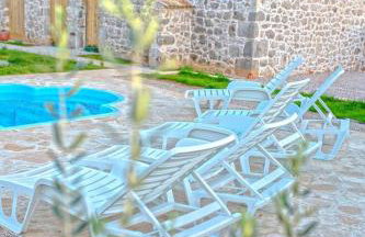 Heritage House Vrime - stone house with heated pool - Photo 20