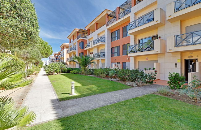 Albufeira Modern 1 With Pool by Homing - Photo 21